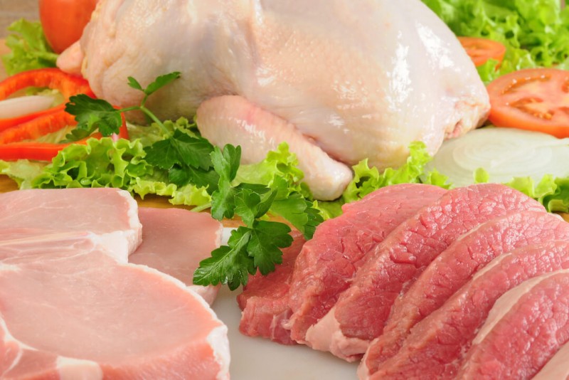Определены тарифные квоты на ввоз свинины и мяса птицы по областям на 2024 год